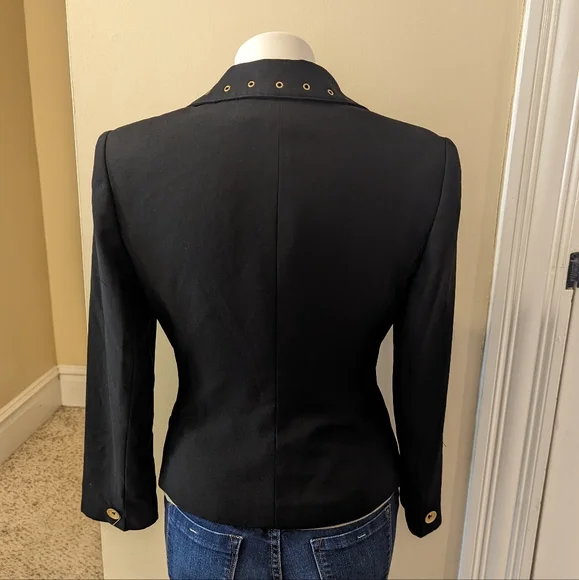 Gantos black with gold accents zip up blazer size 4 - Picture 3 of 7